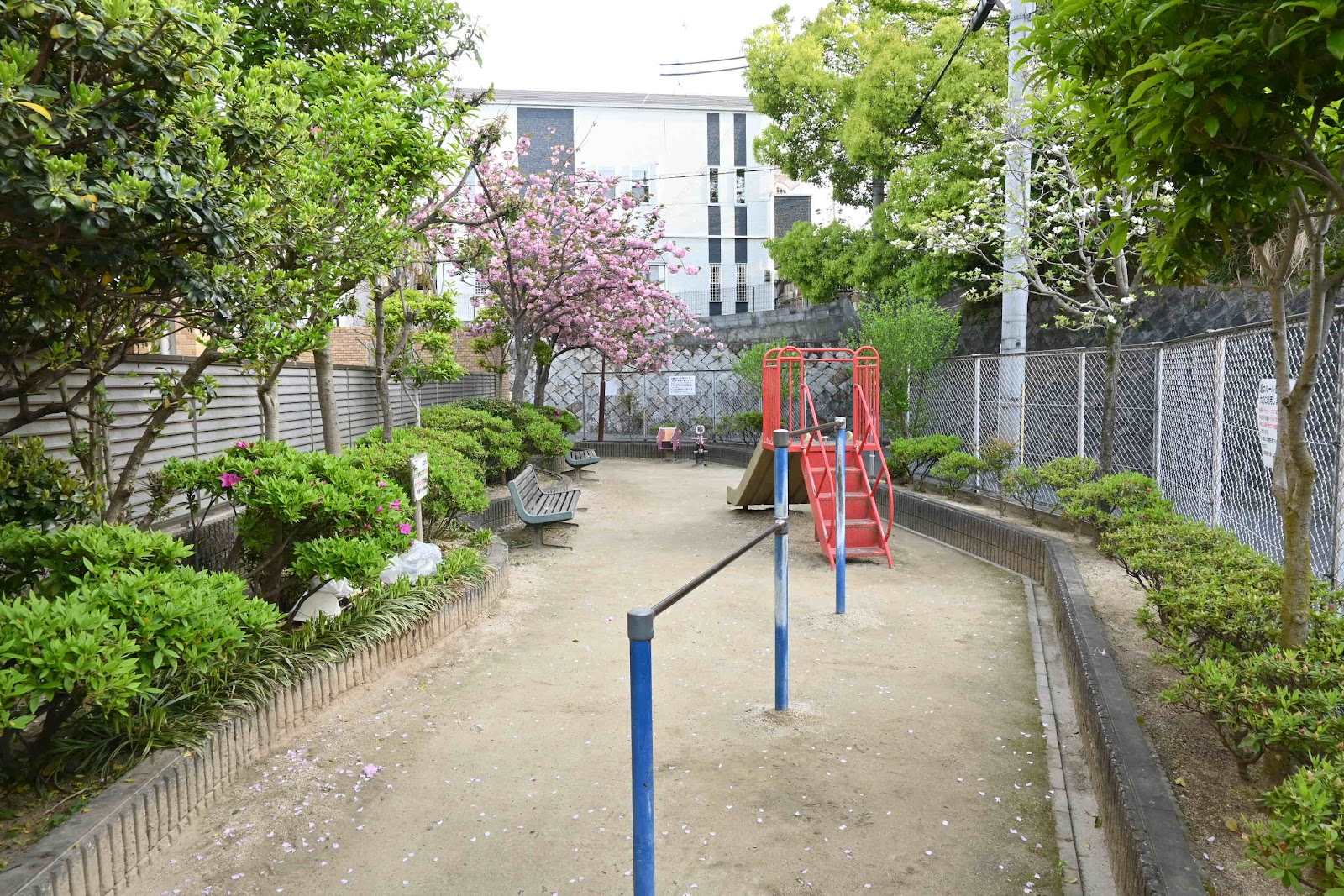 末広町第2ちびっこ老人憩いの広場の画像